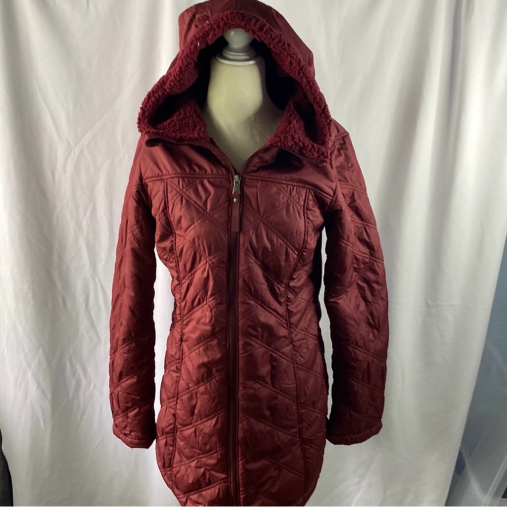 Women's Quilted Hooded Jacket - Red